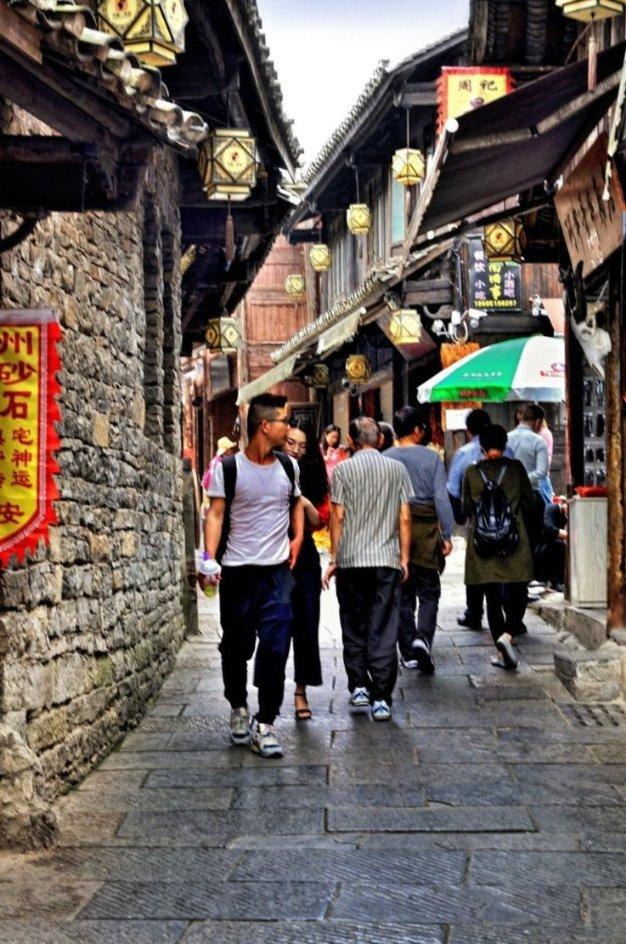 解惑小蜗牛-前男友看到我笑得很开心什么意思?蜗牛问答平台